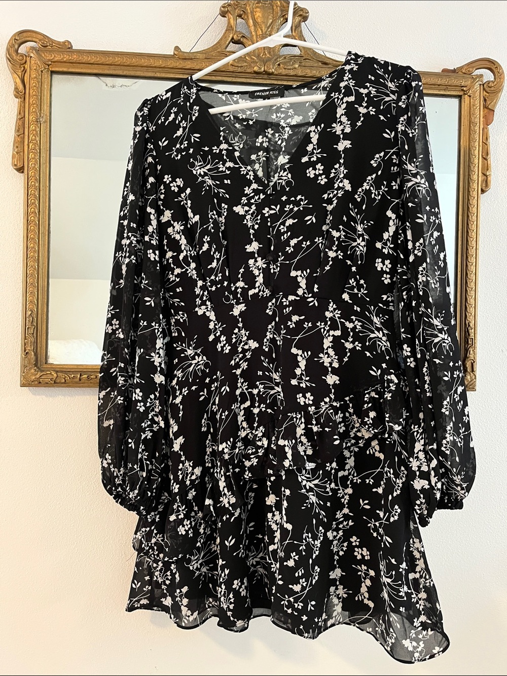 Women's Black Floral V-Neck Long Sleeve Dress by Express